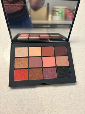 NARS limited edition Extreme Effects 12 eyeshadow palette
